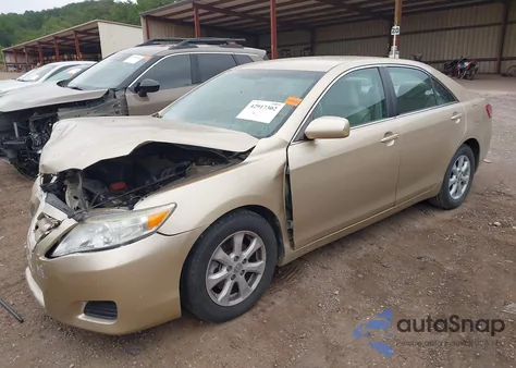2011 Toyota Camry Le from USA, damaged, VIN 4T1BF3EK5BU132942